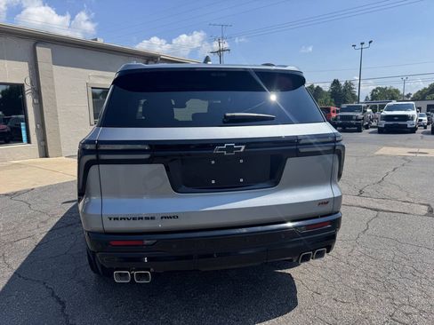 Used 2026 Chevrolet Traverse RS AWD/4WD image 4
