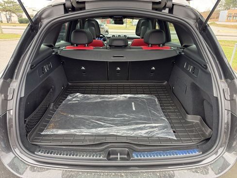 Used 2024 Mercedes-Benz GLC 43 AMG 4MATIC image 9