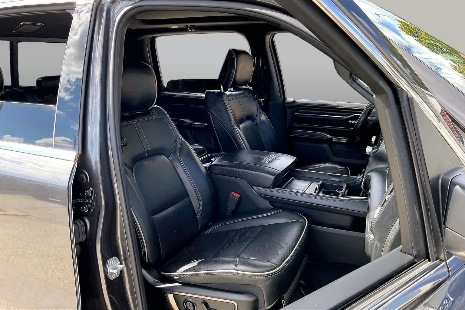 Used 2019 RAM 1500 Limited AWD/4WD image 9