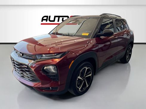 Used 2023 Chevrolet TrailBlazer RS w/ Convenience Package FWD image 3