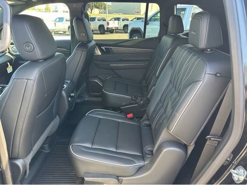 New 2026 Buick Enclave Avenir image 27