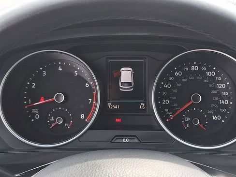 Used 2019 Volkswagen Tiguan SE w/ Panoramic Sunroof Package image 19