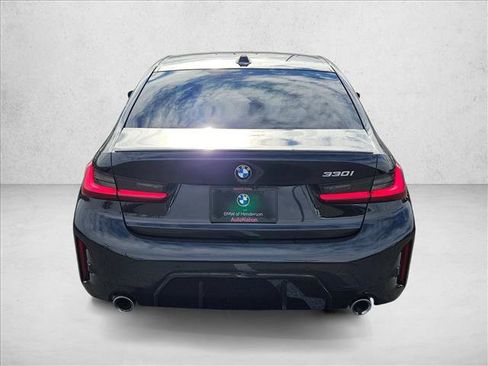 Used 2023 BMW 330i Sedan w/ M Sport Package image 5