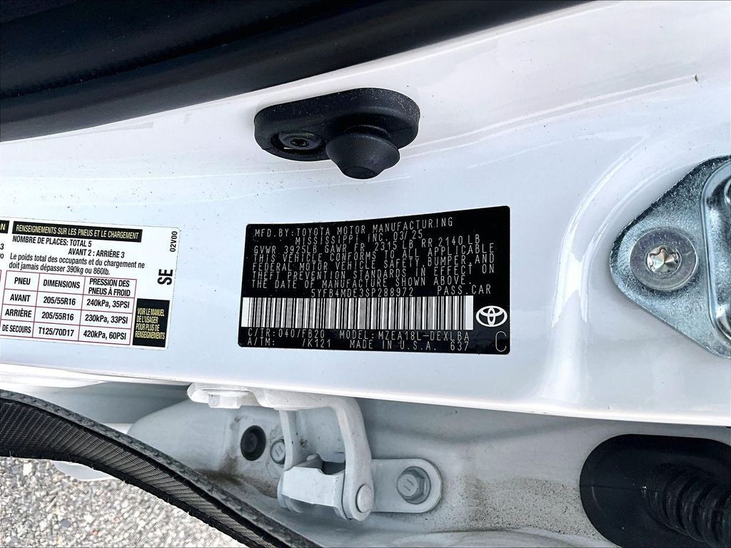Used 2025 Toyota Corolla LE FWD image 36