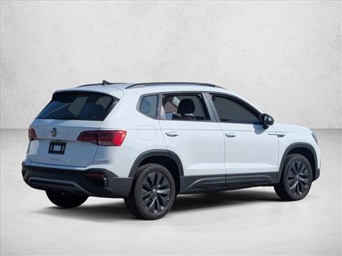 Used 2024 Volkswagen Taos S image 5