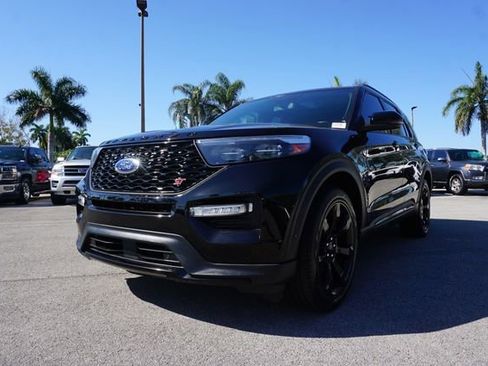 Certified 2023 Ford Explorer ST w/ Equipment Group 401A image 23