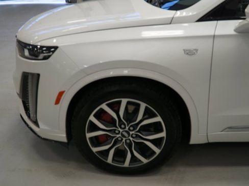 New 2025 Cadillac XT6 Sport image 11