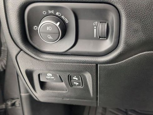 Used 2021 RAM 1500 Big Horn image 14