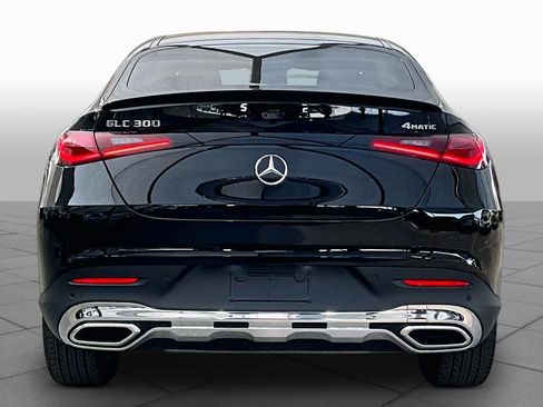 Used 2025 Mercedes-Benz GLC 300 4MATIC image 5