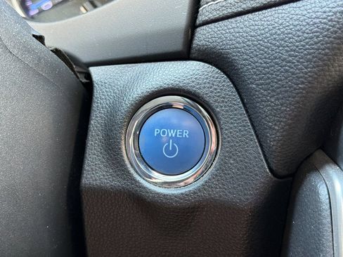 Used 2020 Toyota RAV4 XLE w/ Convenience Package AWD/4WD image 35