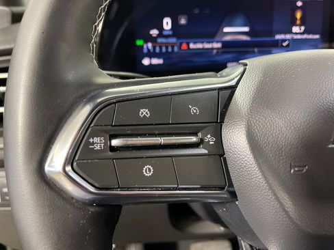 Used 2026 Chevrolet Traverse LT w/ Driver Confidence Package FWD image 28