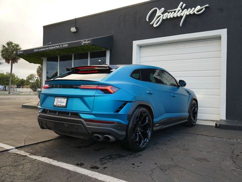 Used 2024 Lamborghini Urus Performante AWD/4WD image 34