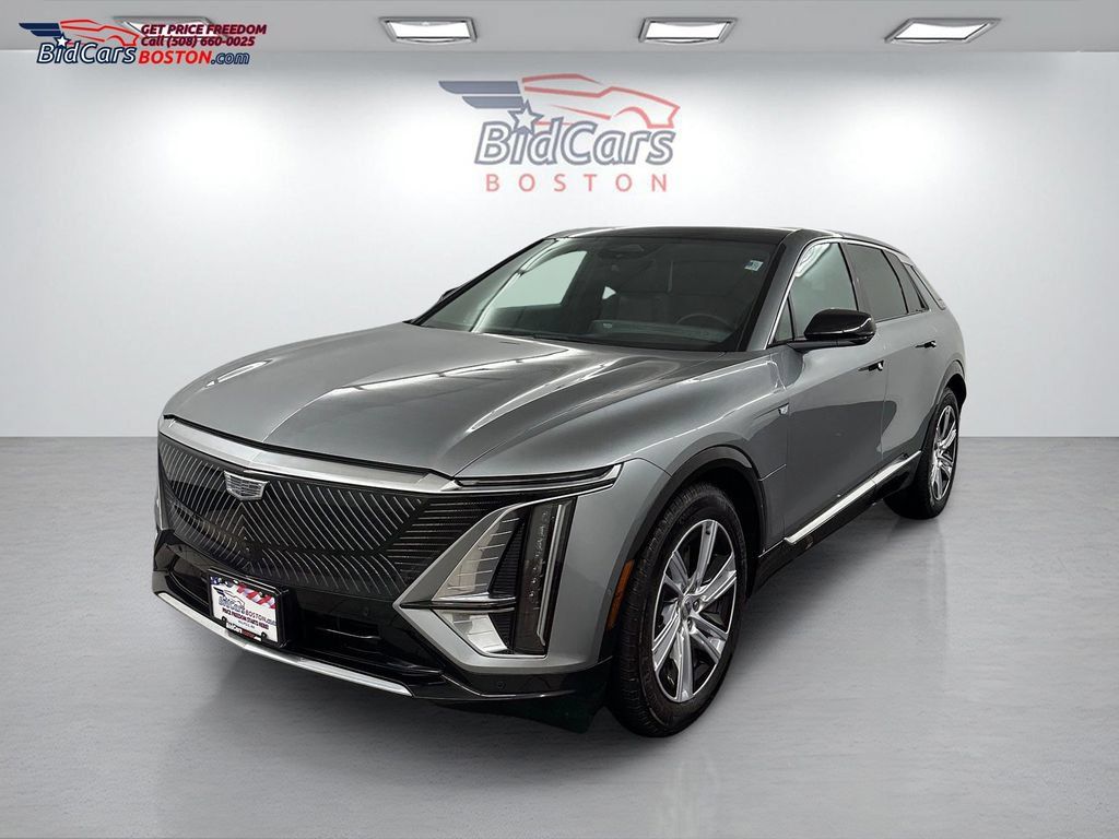 Used 2024 Cadillac Lyriq Tech w/ Driver Assist Package AWD/4WD image 1