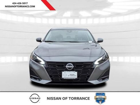 New 2026 Nissan Altima 2.5 SV w/ SV Premium Package FWD image 2