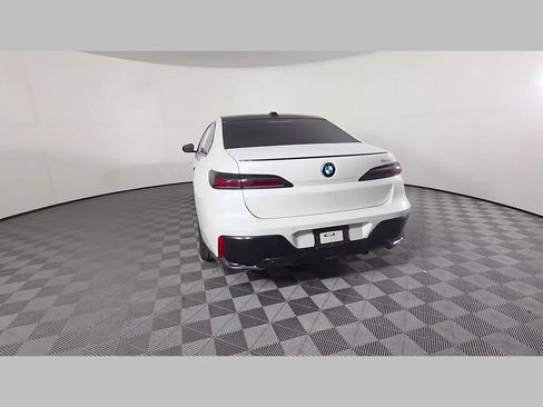 Used 2023 BMW 740i w/ Parking Assistance Package RWD image 42