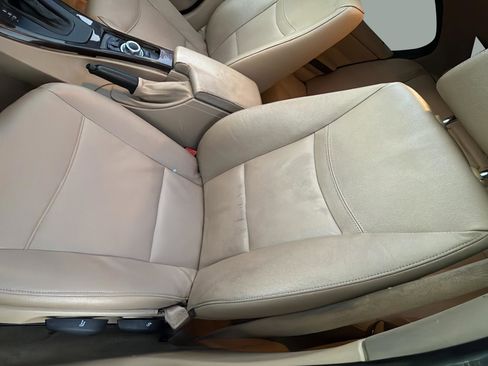 Used 2011 BMW 328i xDrive 328i xDrive Sedan 4D image 4