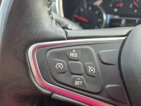 Used 2018 Chevrolet Equinox LT w/ Sun & Infotainment Package AWD/4WD image 15