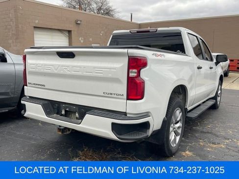 Used 2020 Chevrolet Silverado 1500 Custom w/ Custom Value Package image 3