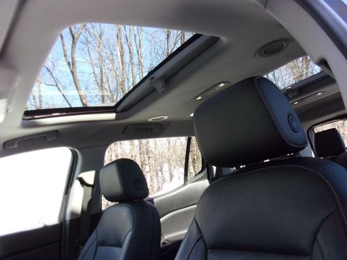 Used 2018 GMC Acadia SLT image 10