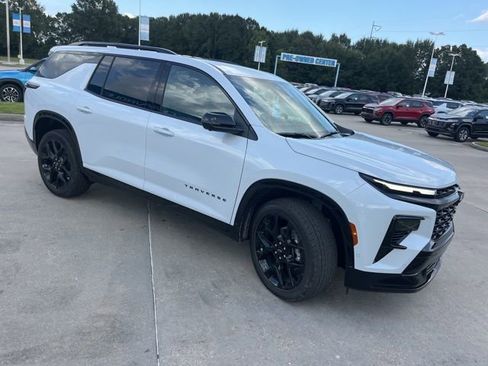 New 2026 Chevrolet Traverse RS w/ LPO, Floor Liner Package image 13