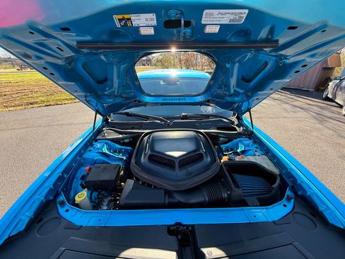 Used 2015 Dodge Challenger R/T Plus image 28