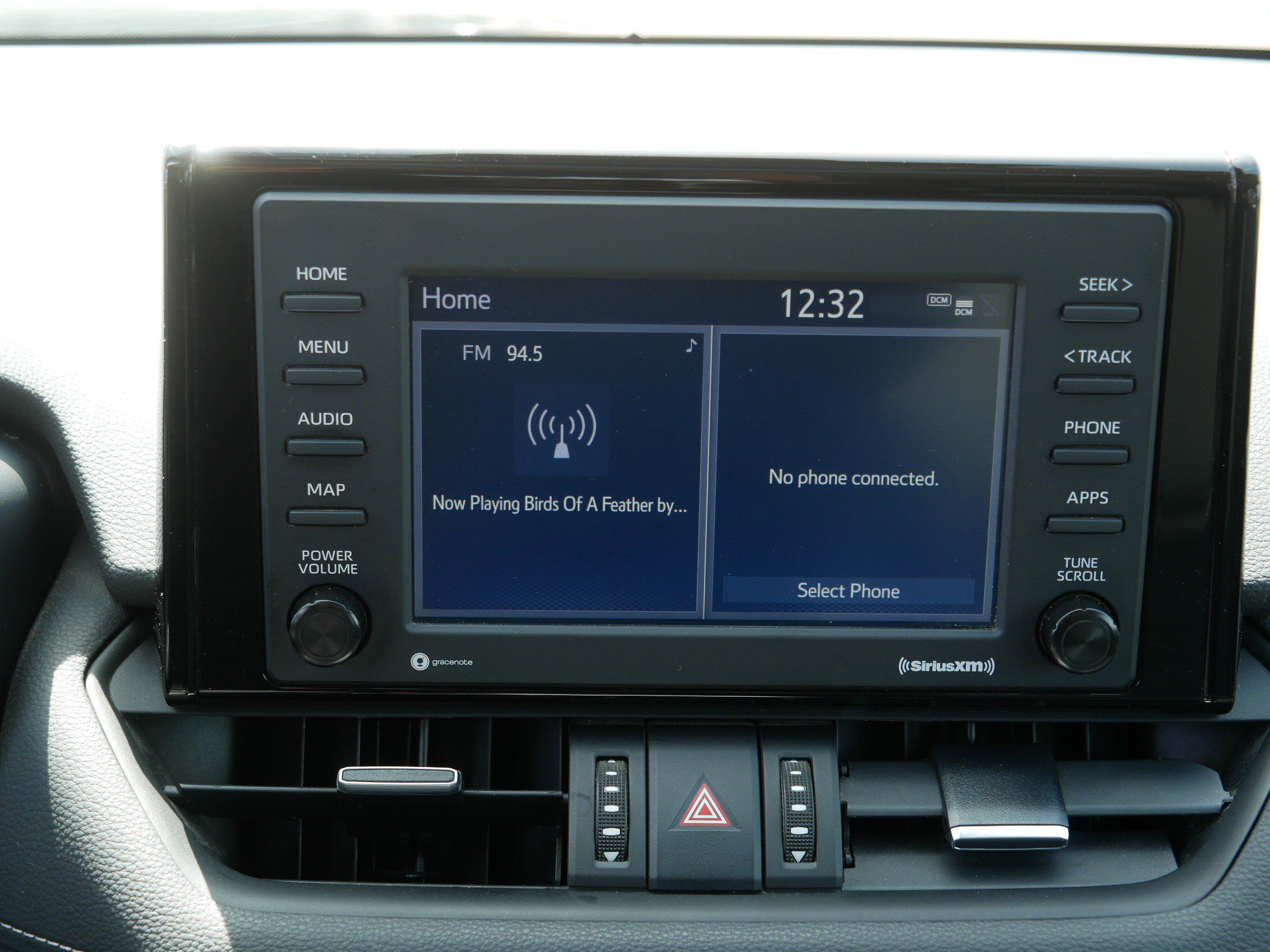 Used 2021 Toyota RAV4 XLE Premium AWD/4WD image 32