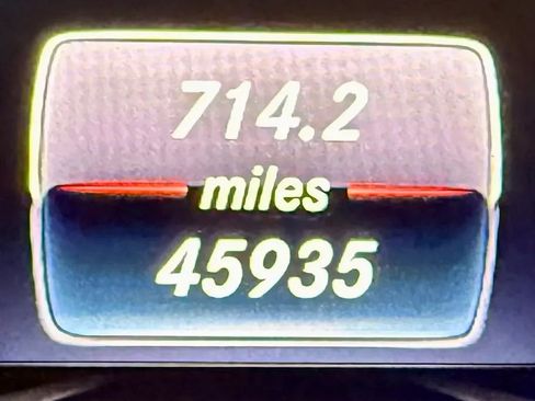 Used 2017 Mercedes-Benz SL 550 image 31