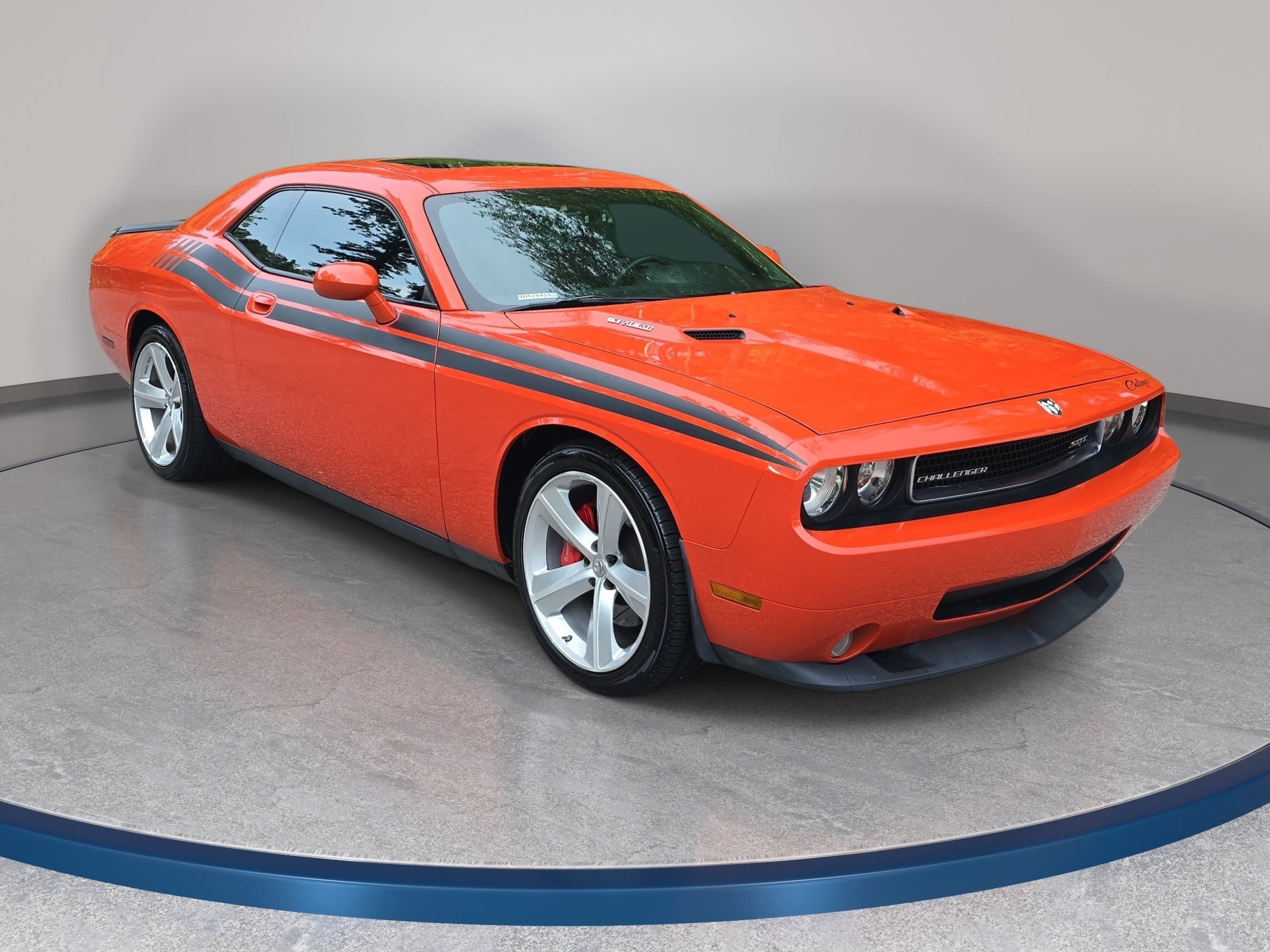 Used 2009 Dodge Challenger SRT8 w/ SRT Option Group II RWD image 3