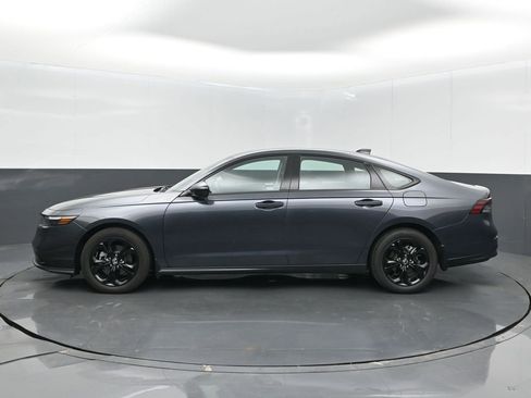 Used 2025 Honda Accord SE image 4