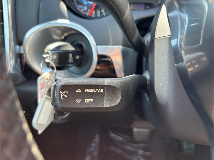 Used 2016 Porsche Cayenne GTS AWD/4WD image 31