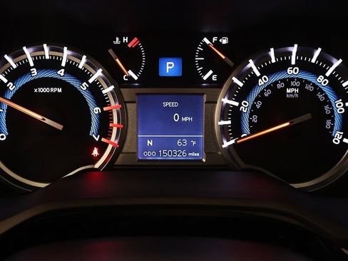 Used 2016 Toyota 4Runner Limited AWD/4WD image 23