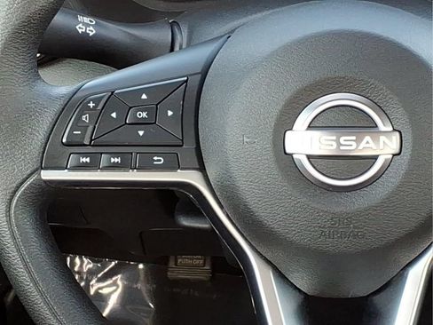 Used 2024 Nissan Sentra SV FWD image 10