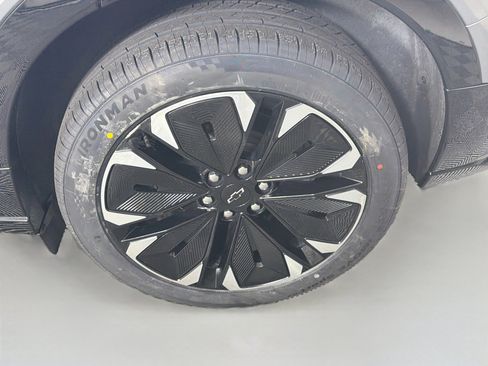 Used 2024 Chevrolet Blazer EV RS AWD/4WD image 11