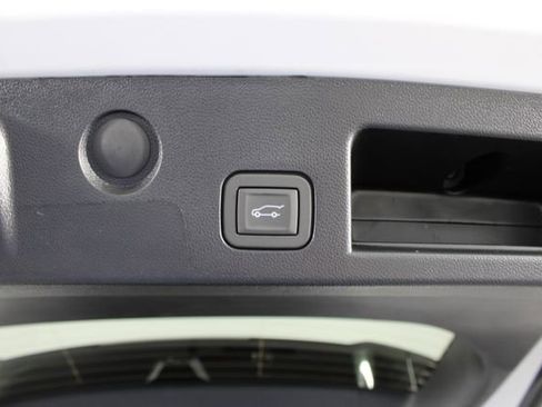 New 2026 Chevrolet Equinox LT w/ Convenience Package II FWD image 20