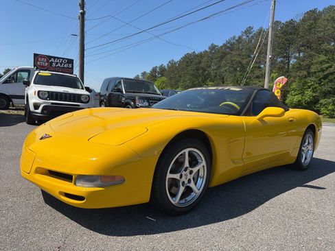 Used 2000 Chevrolet Corvette Convertible w/ Performance Handling Pkg RWD image 1