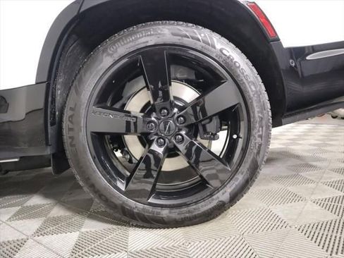 New 2026 Land Rover Defender 130 V8 image 31