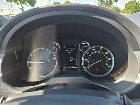 Used 2021 Lexus GX 460 Premium w/ Premium Package AWD/4WD image 12
