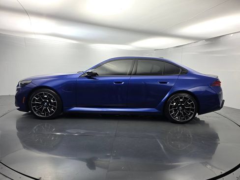 Used 2025 BMW M5 w/ Carbon Package AWD/4WD image 7