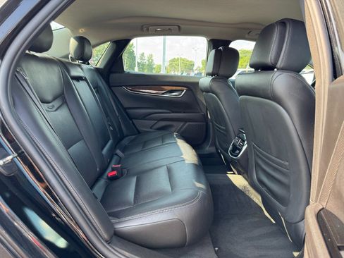 Used 2013 Cadillac XTS Luxury FWD image 17