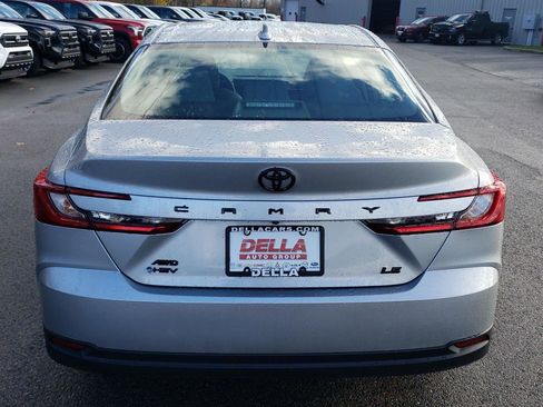 Used 2026 Toyota Camry LE w/ Convenience Package image 6