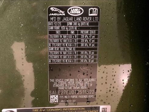 New 2026 Land Rover Defender 110 X-Dynamic SE image 18