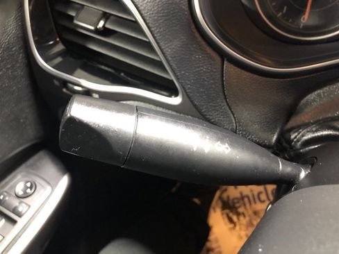 Used 2020 Jeep Cherokee Limited image 22