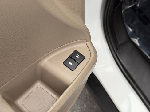 Used 2022 Honda Pilot Touring image 15