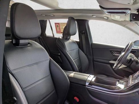 Used 2023 Mercedes-Benz GLC 300 4MATIC image 28