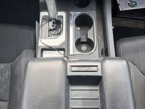 Used 2021 Toyota Tundra SR5 w/ Trail Edition image 13