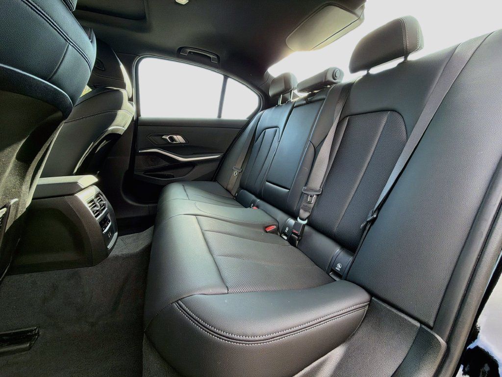 Used 2023 BMW 330i Sedan RWD image 20