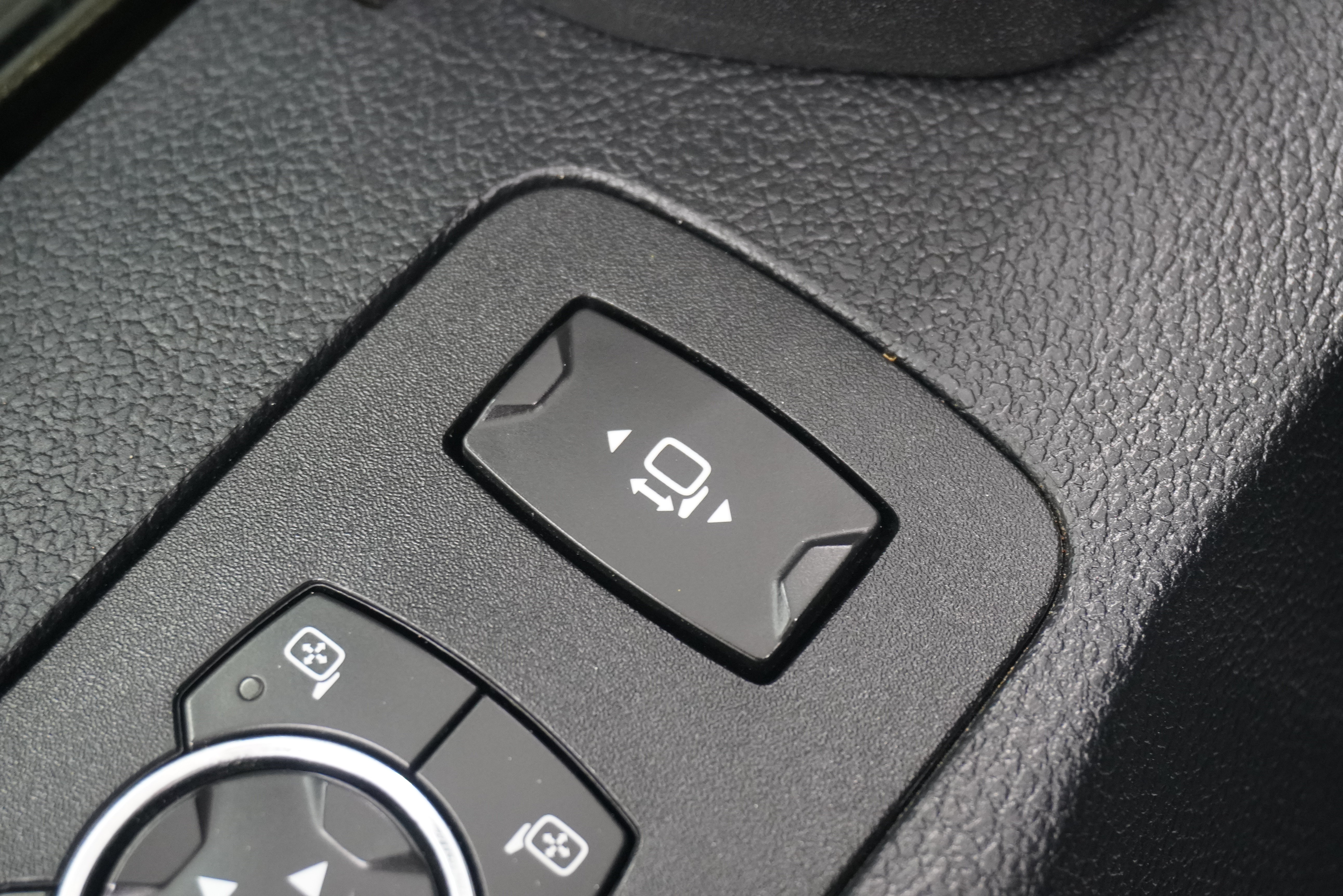 Used 2017 Ford F350 Lariat AWD/4WD image 31