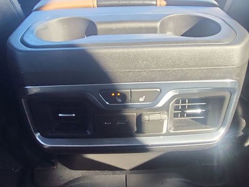 Used 2021 Chevrolet Silverado 2500 High Country w/ Z71 Off-Road Package image 28