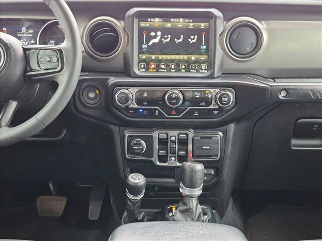 Used 2023 Jeep Wrangler Unlimited AWD/4WD image 15