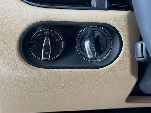 New 2026 Porsche Macan image 14